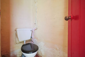 Photo 16- click for photo gallery